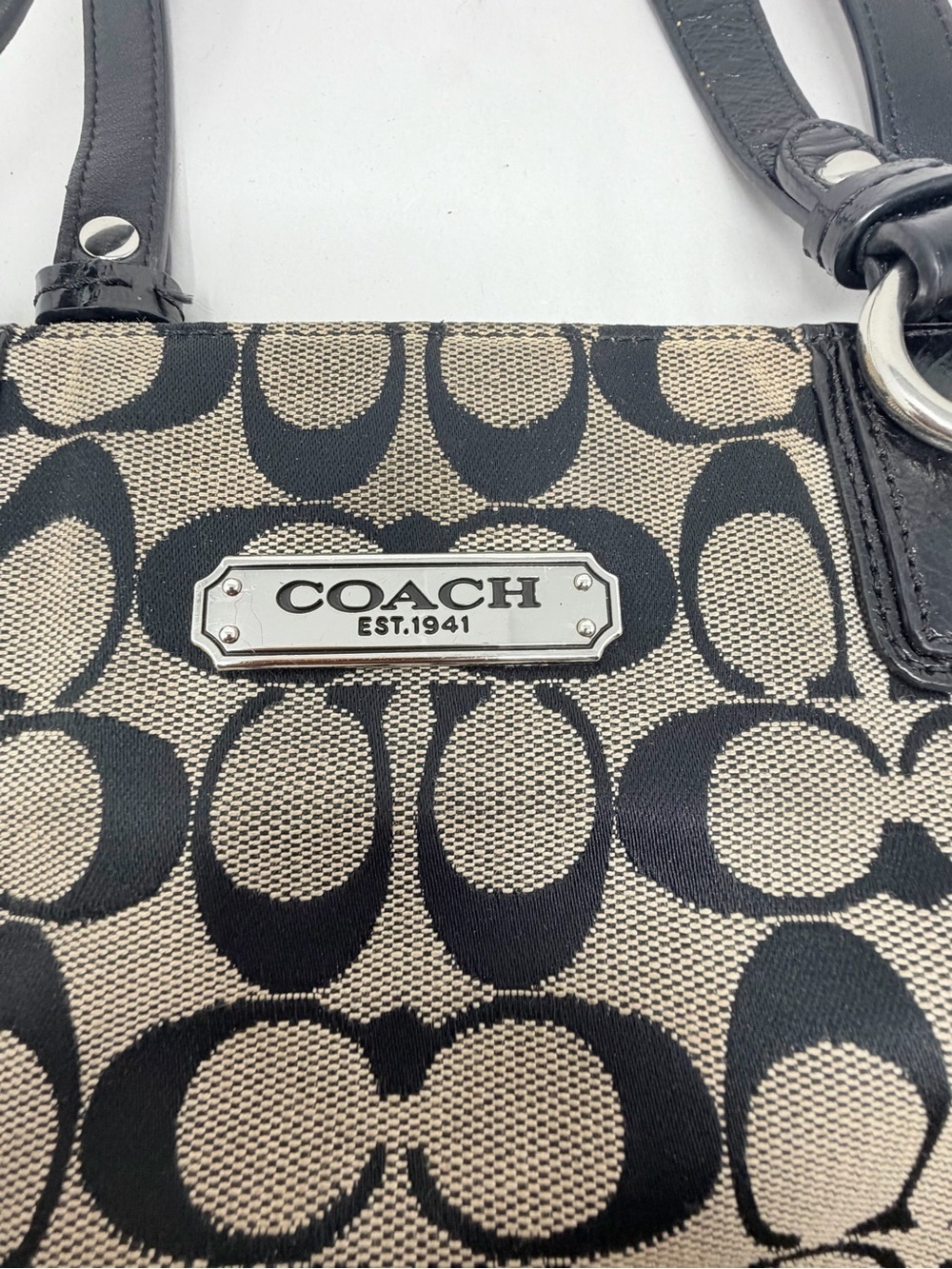Coach Signature Logo Tote Bag Beige Black Zip Closure Bag Charm Pockets - Picture 4 of 14